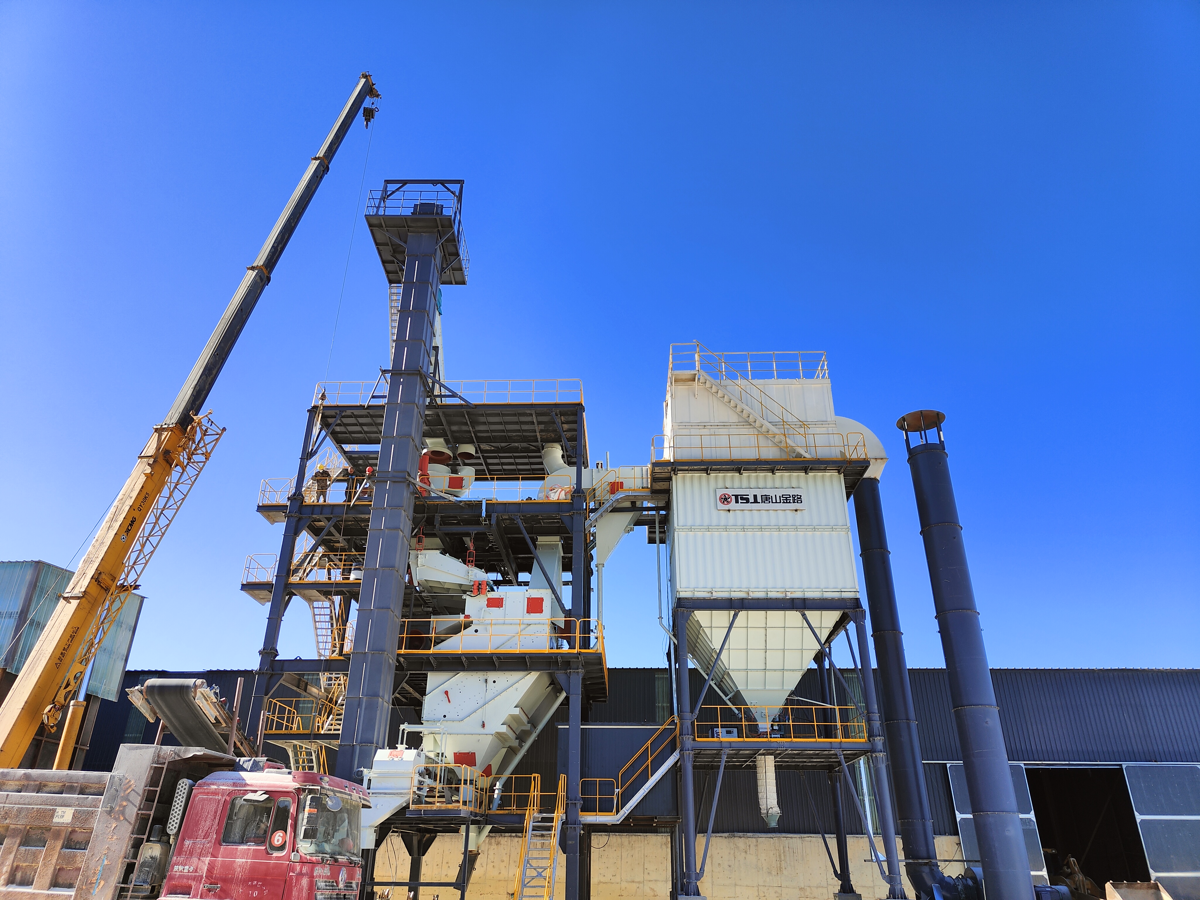 建筑垃圾变废为宝：干法制砂楼开辟绿色新路径